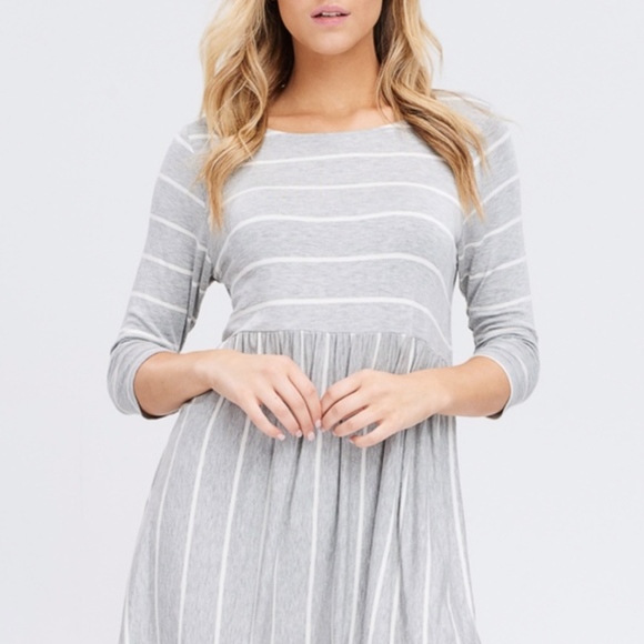 !! LAST ONE !! Grey Stripe Mini Dress Size L - Picture 3 of 5